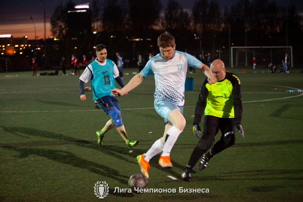 foot_4_main_2.jpg